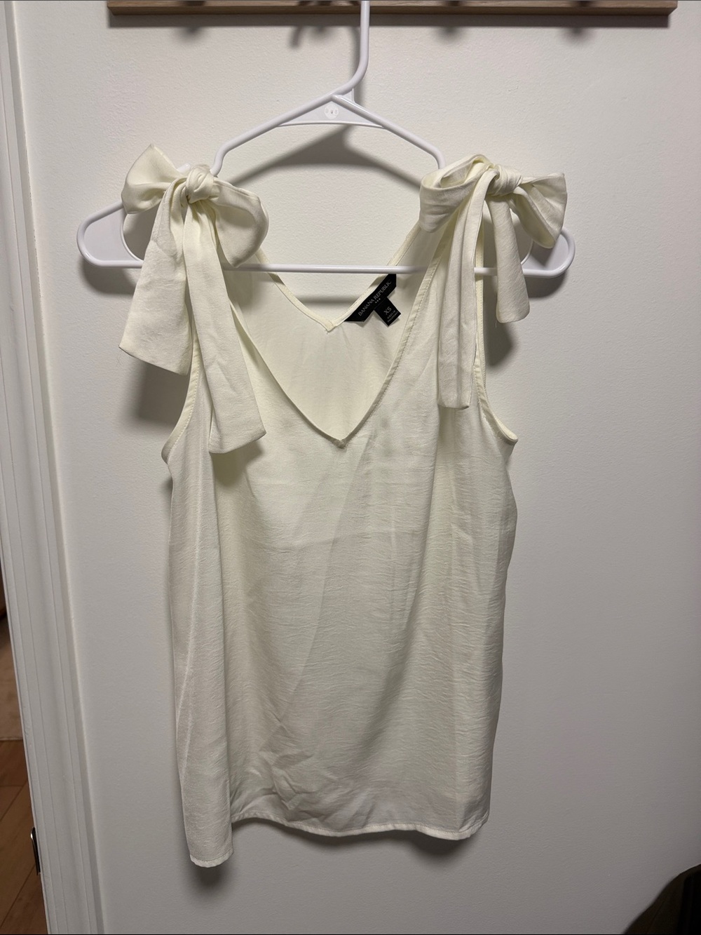 Banana Republic Ivory Tie-Shoulder V-Neck Tank